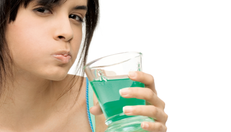 recept Wonderbaarlijk donker Richtlijnen voor dagelijks gebruik van LISTERINE®-mondwater | LISTERINE®